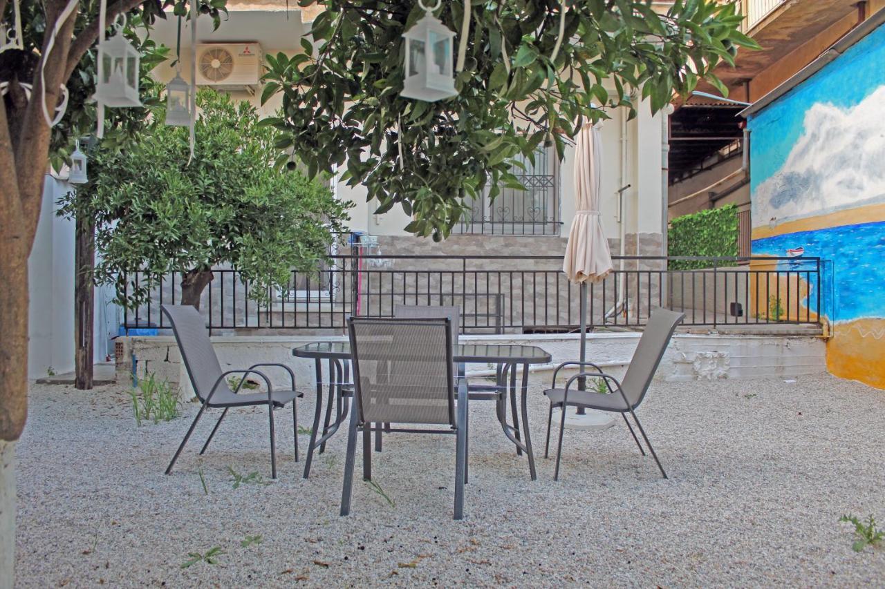 Peggy's In Chania Chrissi Akti Chania